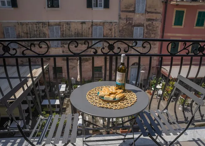 In Piazza * Moneglia