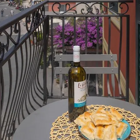 In Piazza Apartment