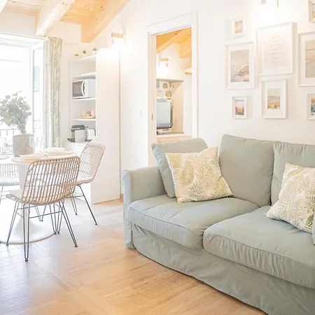 Apartment In Piazza