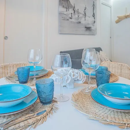 In Piazza מונליה