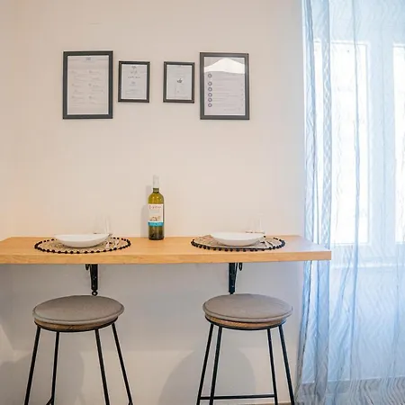 In Piazza * מונליה