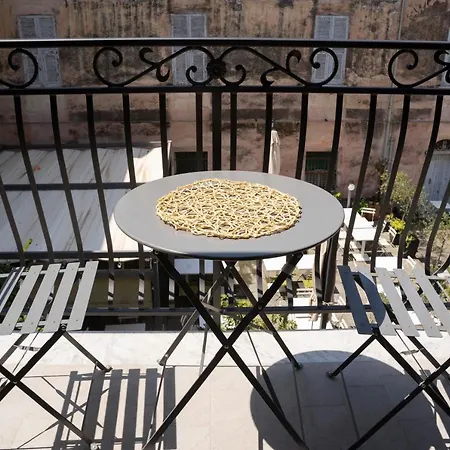 Apartment In Piazza *